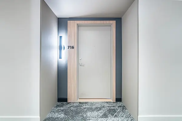 185 Dunlop ST E #716, Barrie, ON L4M 1B2