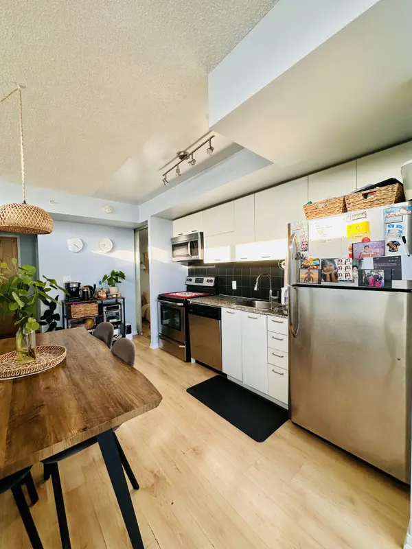 20 Joe Shuster WAY #212, Toronto W01, ON M6K 0A3