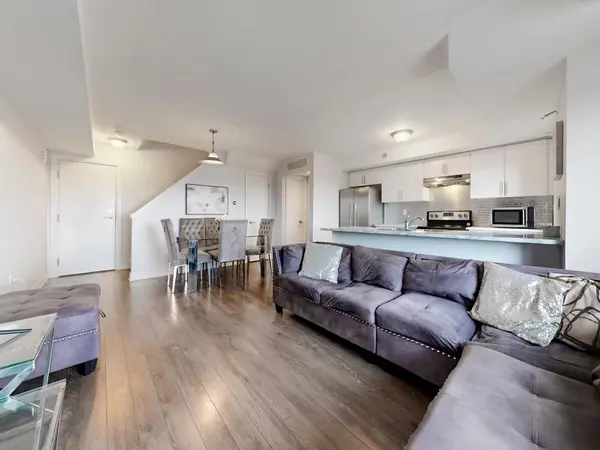 100 Dufay RD #12, Brampton, ON L7A 4S3