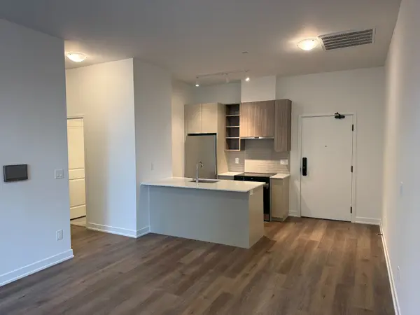 2075 Lakeshore RD #216, Burlington, ON L7R 1E2