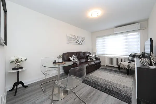 459 Hopewell AVE #Main, Toronto W04, ON M6E 2S4