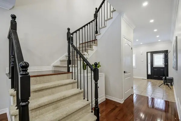 4069 Kilmer DR, Burlington, ON L7M 5A6