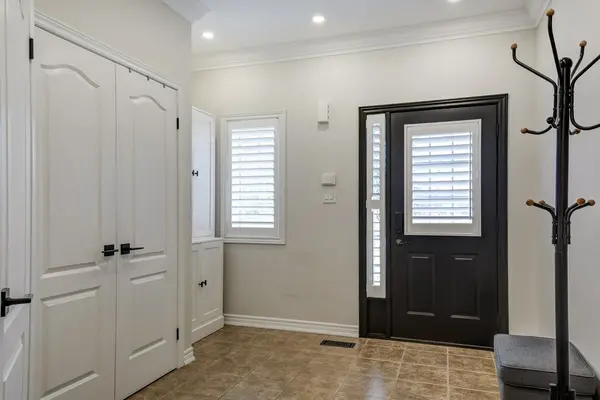 4069 Kilmer DR, Burlington, ON L7M 5A6