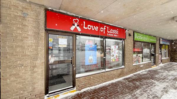 83 Kennedy RD S #22, Brampton, ON L6W 3E1