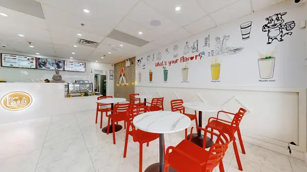 83 Kennedy RD S #22, Brampton, ON L6W 3E1