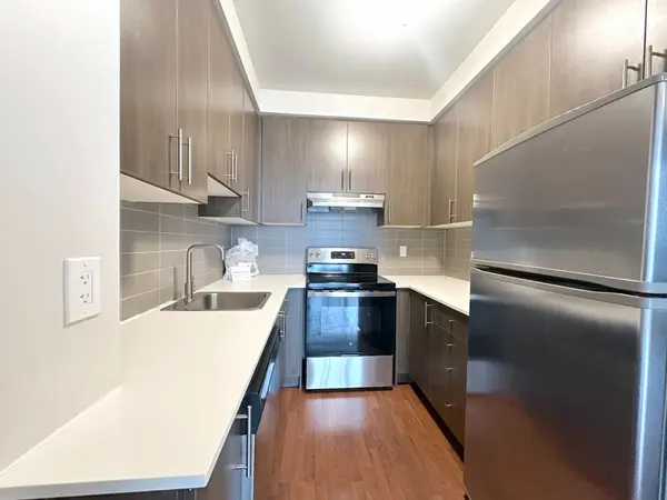 188 Clark BLVD #2512, Brampton, ON L6T 0J2