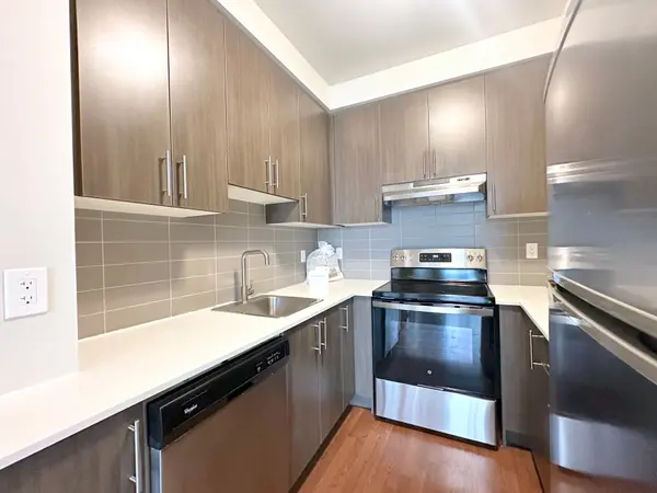 188 Clark BLVD #2512, Brampton, ON L6T 0J2