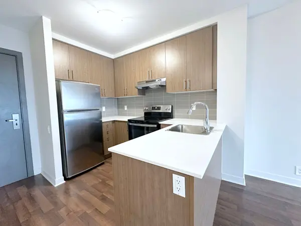 188 Clark BLVD #2407, Brampton, ON L6T 0J2