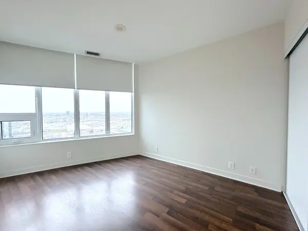 188 Clark BLVD #2407, Brampton, ON L6T 0J2