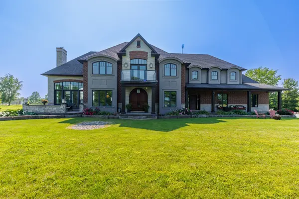 12679 Niagara Pkwy, Niagara Falls, ON L2E 6S6