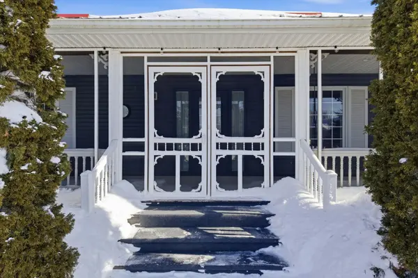 2 Joanne CRES, Minto, ON N0G 2L0