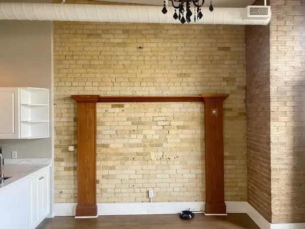 18 Water ST N #1, Cambridge, ON N1R 3B1