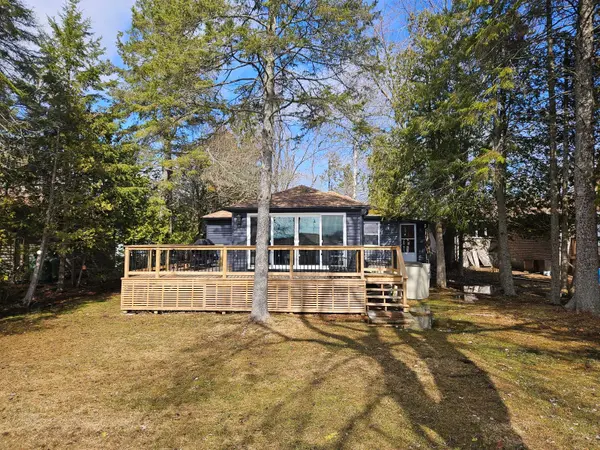112 Sturgeon Glen RD, Kawartha Lakes, ON K0M 1N0