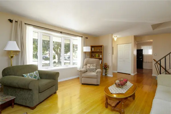 31 Lexington CRES, Belleville, ON K8P 4L2