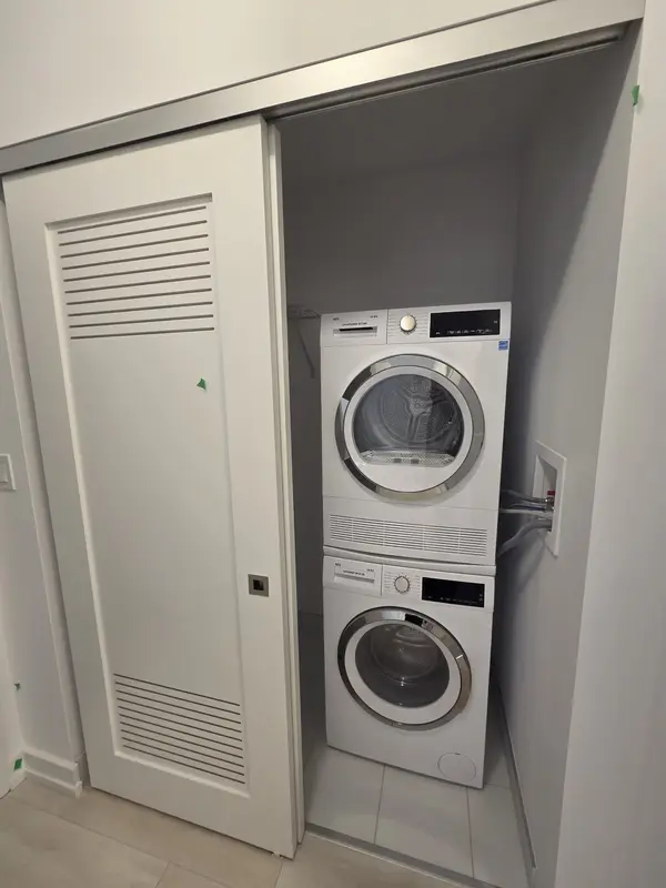 75 James ST #417, Hamilton, ON L8P 2T1