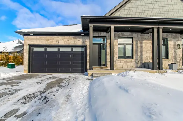 63 Compass TRL #35, Central Elgin, ON N5L 0B4