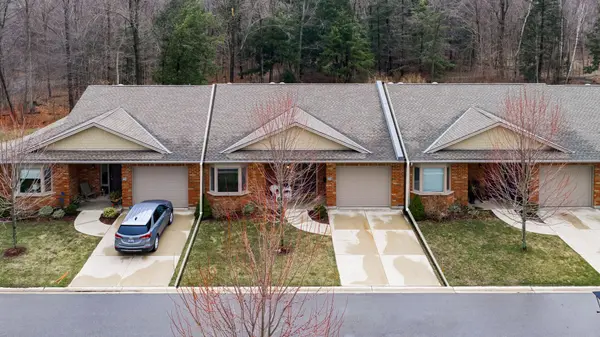 42 Bayfield Mews LN, Bluewater, ON N0M 1G0