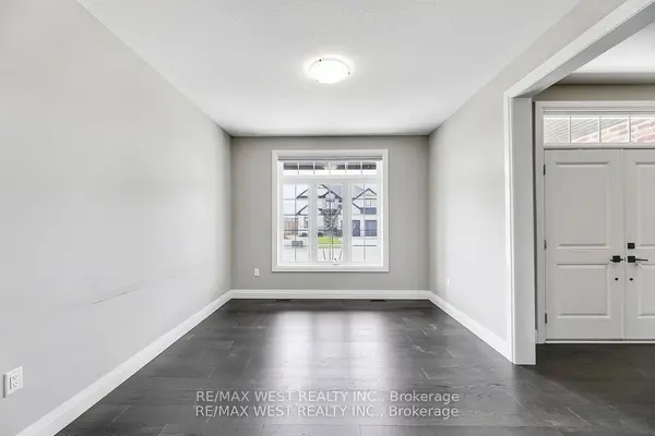 25 Greenbrier RDG, Thames Centre, ON N0L 1G2