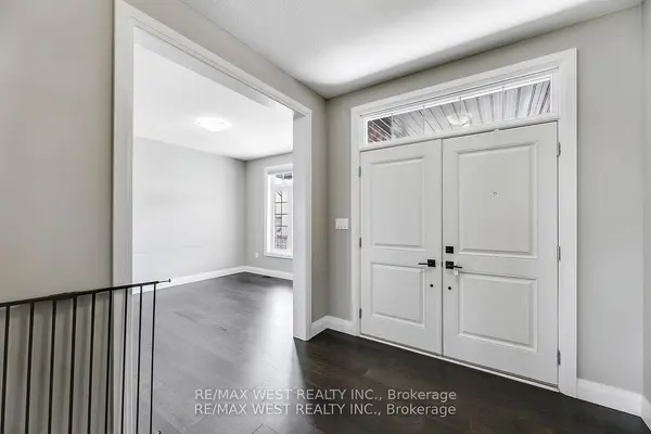 25 Greenbrier RDG, Thames Centre, ON N0L 1G2