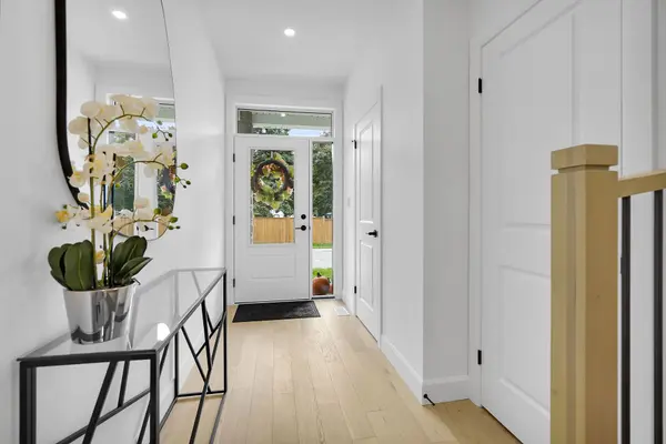 279 HILL ST #9, Central Elgin, ON N5L 0C4