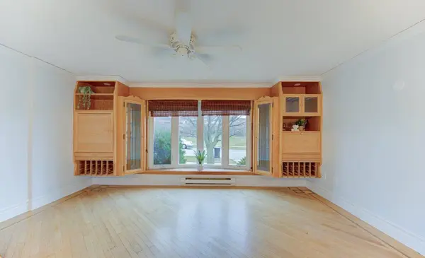 828 Elgin ST N, Cambridge, ON N1R 8C2