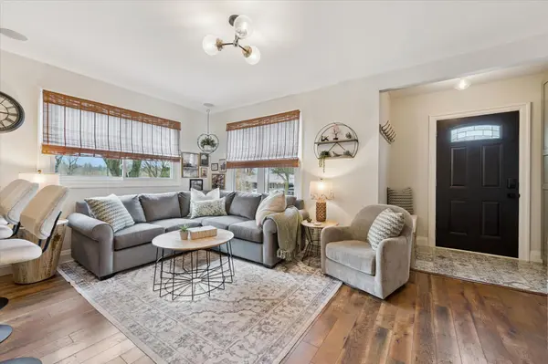 69 Irvine ST, Centre Wellington, ON N0B 1S0