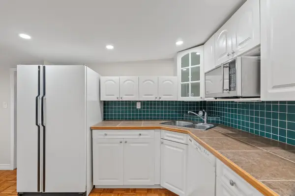 28 Sutton DR, Ashfield-colborne-wawanosh, ON N7A 3Y3