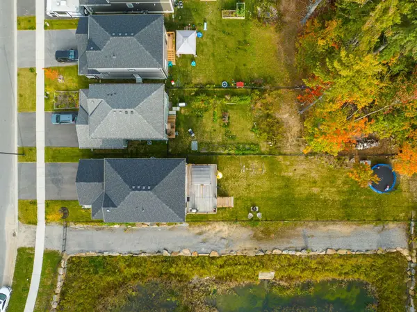 15 Quinn Forest DR, Bracebridge, ON P1L 0C8