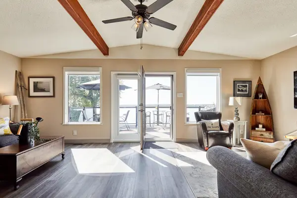 26 Wakeford RD, Kawartha Lakes, ON K0M 2C0