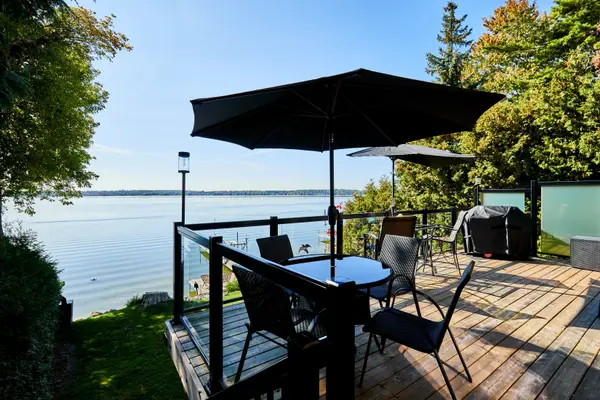 26 Wakeford RD, Kawartha Lakes, ON K0M 2C0