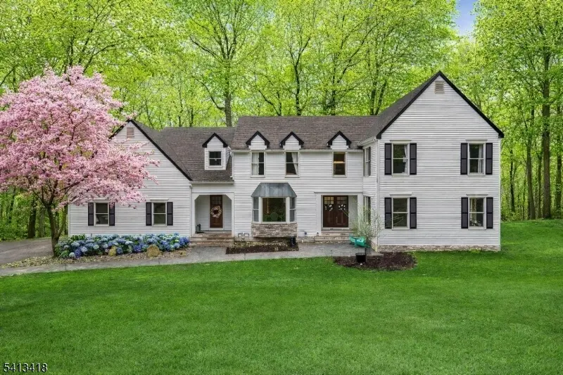 31 Warren Cutting, Chester Twp., NJ 07930