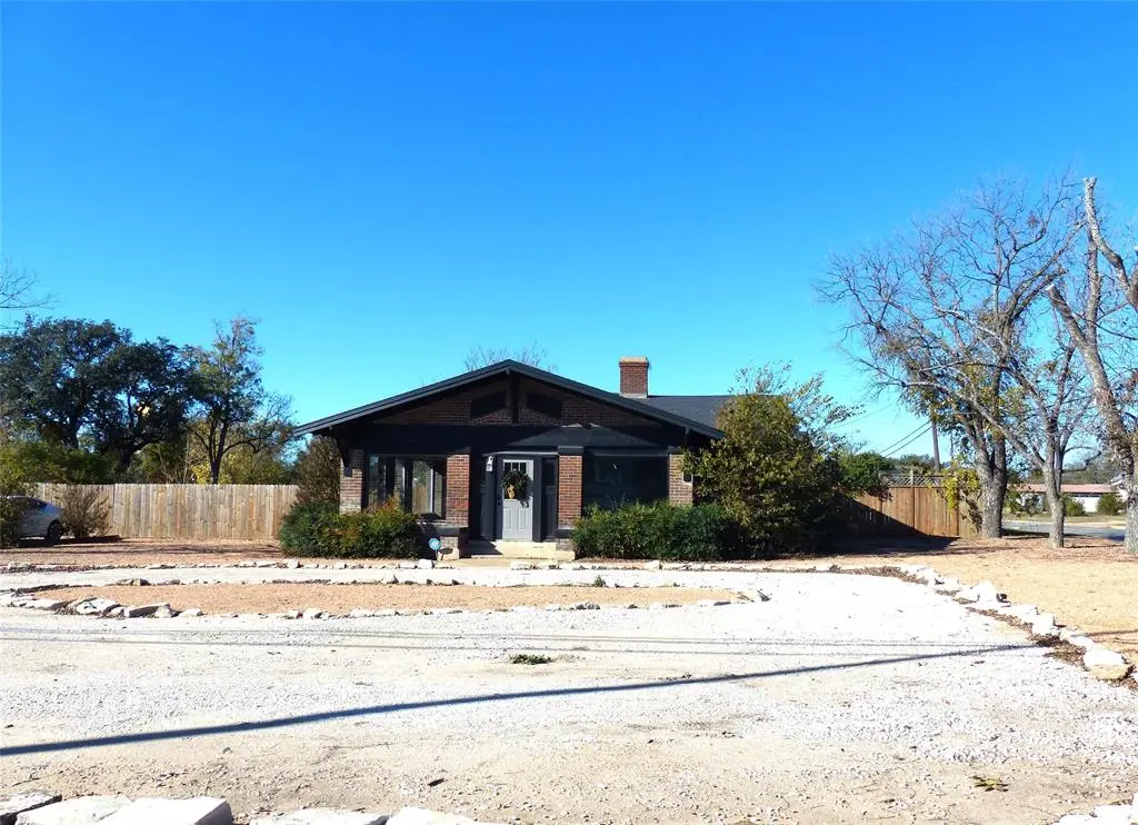 617 N Bridge, Brady, TX 76825