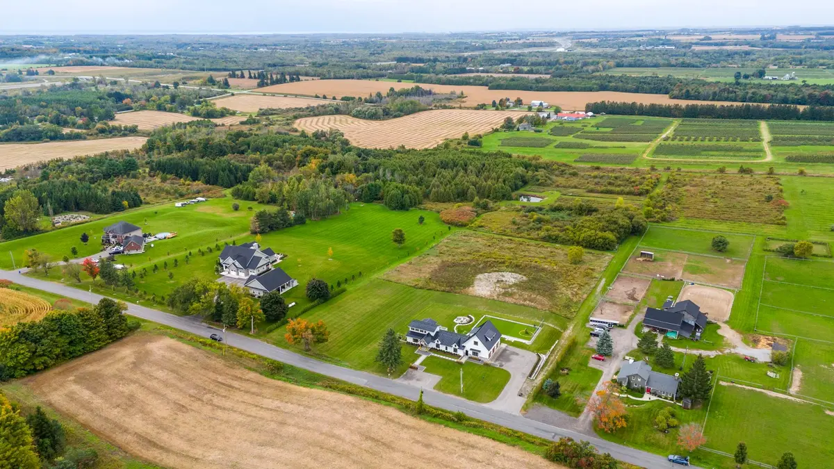 6346 Clemens RD, Clarington, ON L1C 5R3