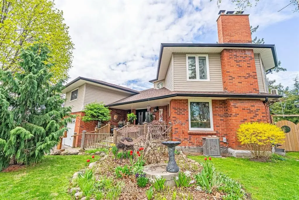 5090 Baldwin ST S, Whitby, ON L1M 1T3