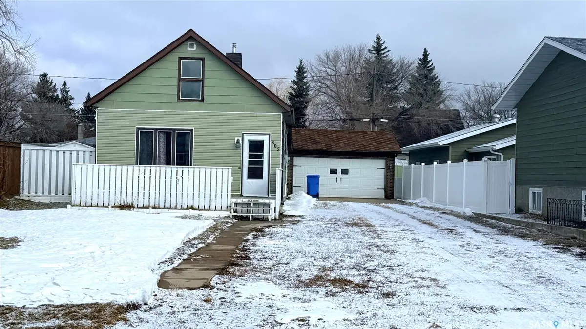 805 George STREET, Estevan, SK S4A 1M3