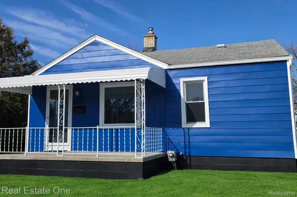 1421 E Evelyn AVE, Hazel Park, MI 48030