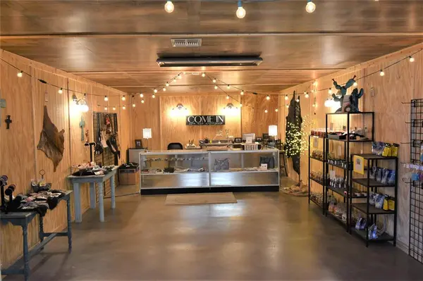 2065 US HWY 277, Anson, TX 79501