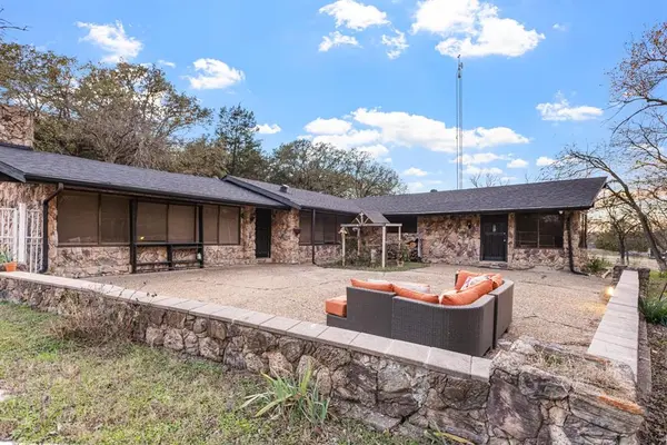 10431 Lakeview Trail, Quinlan, TX 75474