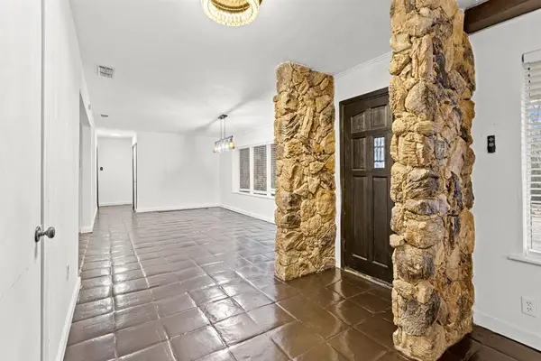 10431 Lakeview Trail, Quinlan, TX 75474