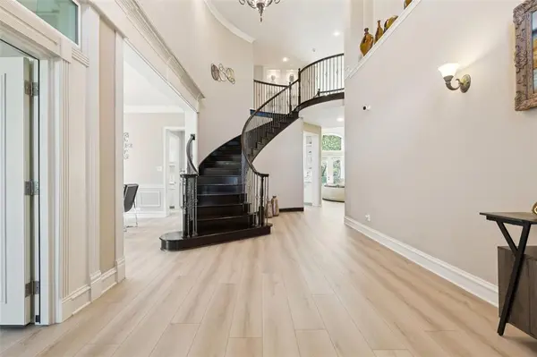 2628 Elmbrook Drive, Carrollton, TX 75010