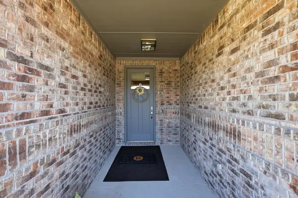 63 Kramer Lane, Sanger, TX 76266