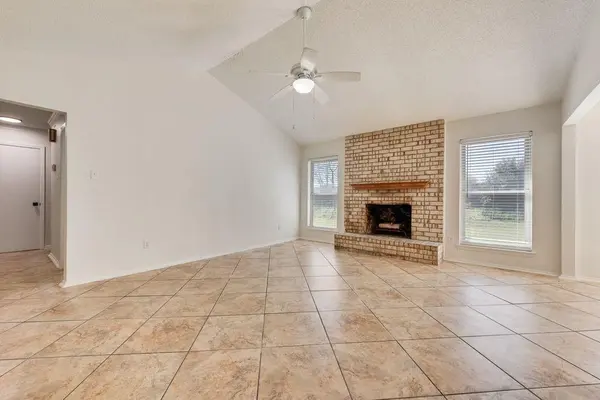 1532 Augusta Road, Benbrook, TX 76126