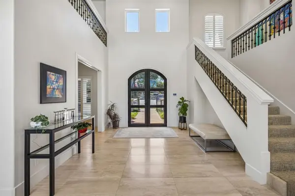 18752 Wainsborough Lane, Dallas, TX 75287