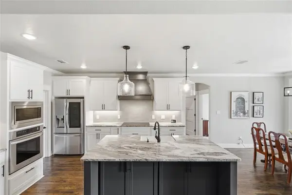 1824 Oak Bend Trail, Weatherford, TX 76085