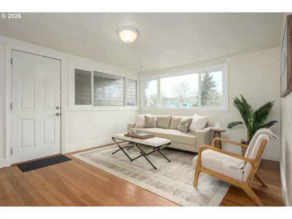 2571 ALDER ST, Eugene, OR 97405