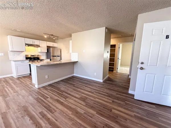 351 Gahart DR, Colorado Springs, CO 80916