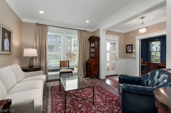 2 E Hartwick Dr, Montgomery Twp., NJ 08558