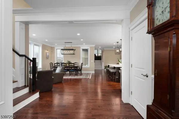 2 E Hartwick Dr, Montgomery Twp., NJ 08558