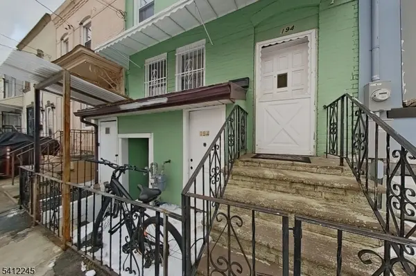 194 Astor St, Newark City, NJ 07114