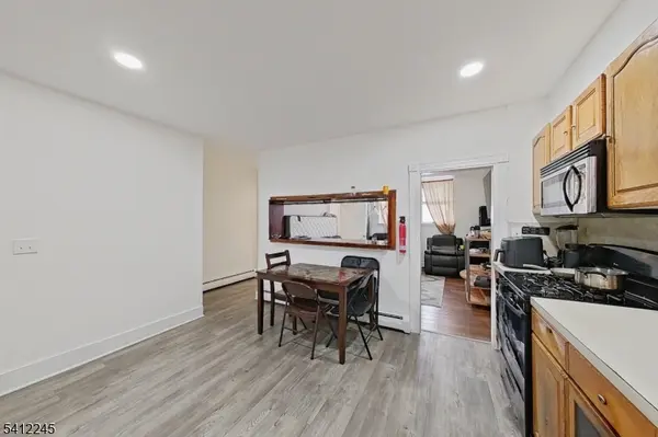 194 Astor St, Newark City, NJ 07114